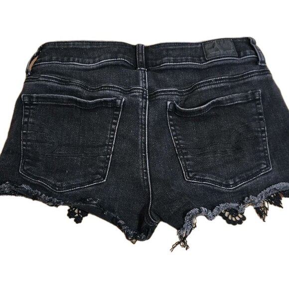 American Eagle Women's Sz 4 Super Stretch Crochet Cut Off Shorts Y2K Distressed - Picture 3 of 3